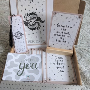 Sternzeichen Fische Geschenkbox, Affirmationen, Astrologie, Sternzeichen Fische, Februar / März Geburtstagsgeschenk, Selbstpflege Geschenkbox