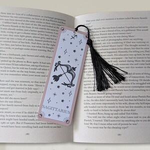 Schütze Lesezeichen, Tarot Lesezeichen, Bücherwurm, Kleine Geschenke für Sie, Mit oder ohne Quaste, Geschenke für Liebhaber von Büchern