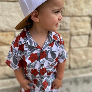Red Hibiscus Baby Boy Shirt – Tropical Floral Button Down – 1st Birthday, Luau, or Vacation Outfit – Toddler Boy Beach Shirt – Family Photos