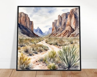 Puede incluir: Pintura acuarela de un paisaje desértico con un camino de tierra sinuoso que conduce a través de un cañón. Las paredes del cañón son de color marrón rojizo, y el cielo es azul claro con algunas nubes. Hay arbustos y plantas verdes que crecen a los lados del camino.