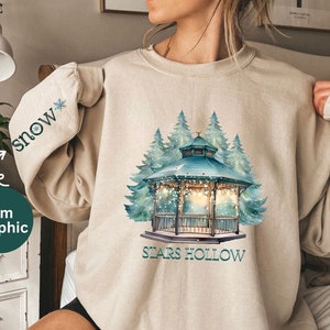 I smell snow  Winter carnival Sweatshirt Christmas Festival Sleeve Graphic Thanksgiving Sweatshirt