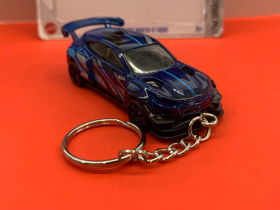 Hot Wheels 21 Ford Mustang Mache 1400 EV Keychain Etsy