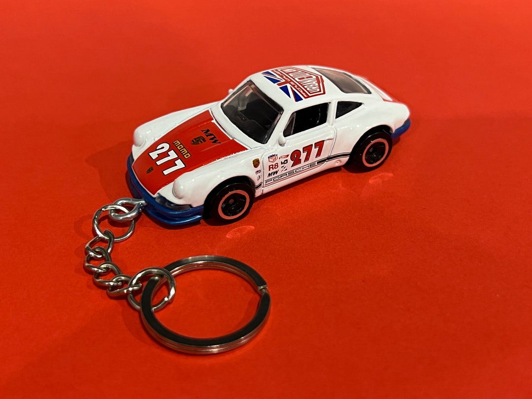 Hot Wheels 71 Porsche 911 Keychain - Etsy