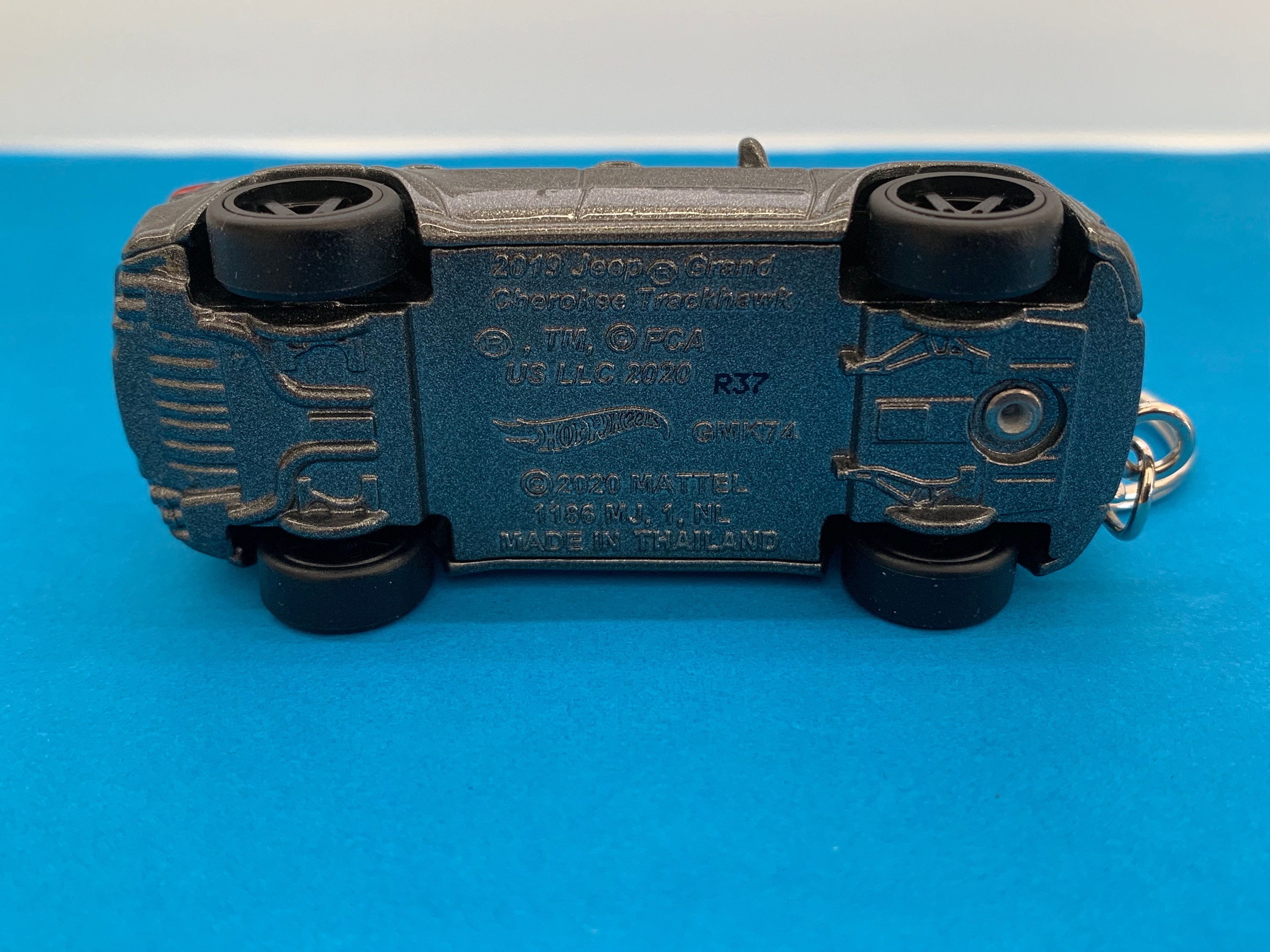 Hot Wheels 19 Jeep Grand Cherokee Trackhawk Keychain Etsy