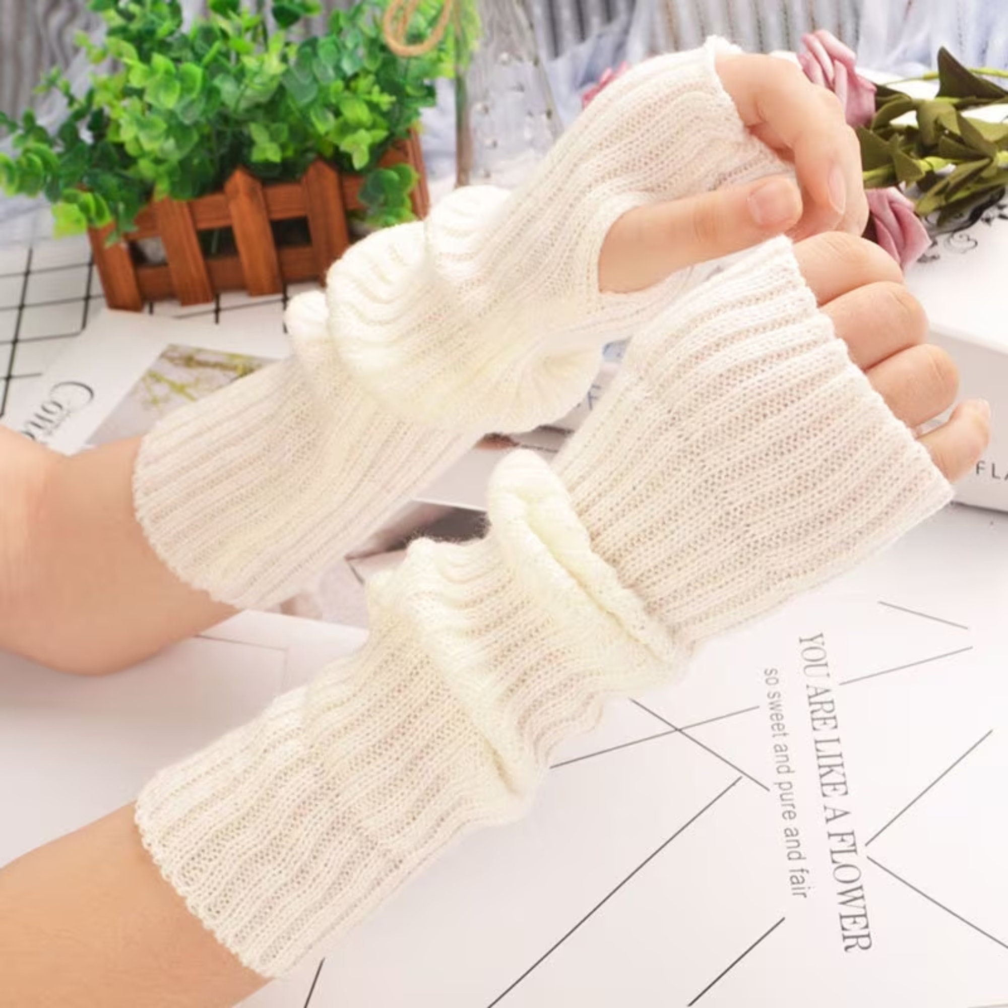 Women Gloves, Stylish Hand Warmer Winter Gloves, Women Arm Crochet