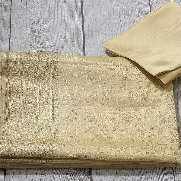 Authentic Tanchoi Jamawar Floral Pure Katan Silk Saree in Soft Cream and Gold with Zari Border | SILK MARK CERTIFIED