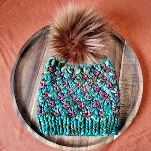 Luksusowa czapka z wełny merynosów, gruba dzianinowa czapka Malabrigo Rasta, czapka Arbor, sklep Black Owned, ręcznie robiona dzianinowa zimowa czapka z pomponem