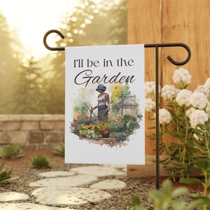 Banner I'll Be in the Garden, Black Girl Garden, Black Gardener, Urban Farm Decor, Plant Mom Flag, Black Owned Shop, Tuincadeau afbeelding 2