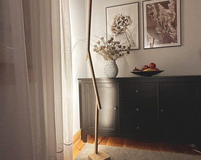 Handmade Oak LED Floor Lamp: Modern Minimalist Design