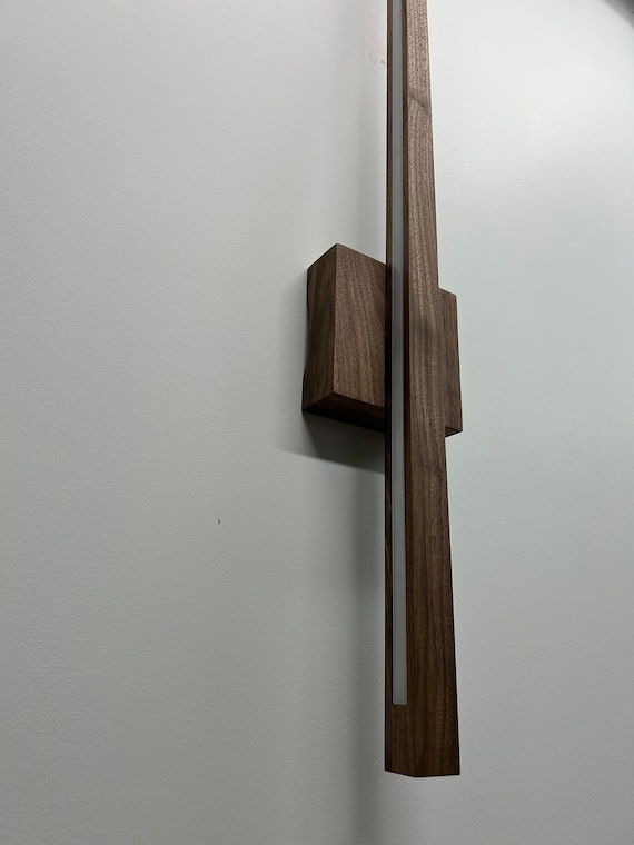 Handmade Walnut LED Wall Sconce: Modern Linear Lamp.