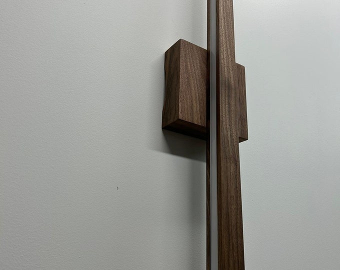 Handmade Walnut LED Wall Sconce: Modern Linear Lamp.