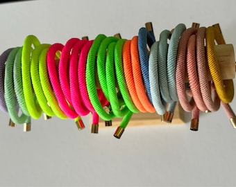 Haargummi/Armband in vielen verschiedenen Farben