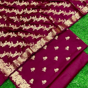 Banarasi Seidenanzug: Floral Dupatta, Traditionelle Indische Hochzeit
