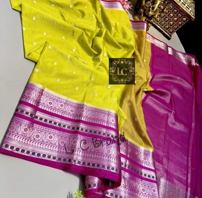 Women Party Wear Premium Banarasi Silk Saree With Un Stitched Blouse main image 1