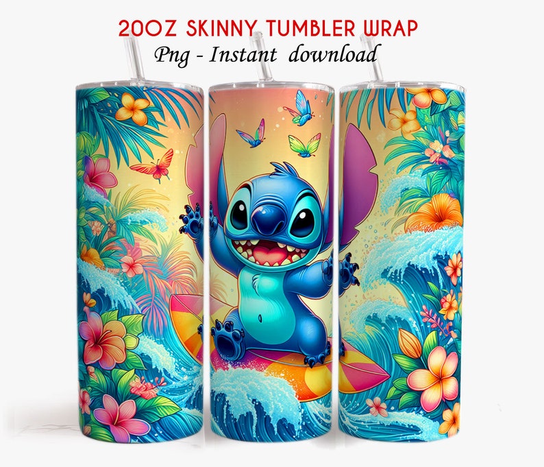 Pu&ograve; includere: Un download digitale di un rivestimento per tumbler skinny da 20 oz con Stitch di Lilo & Stitch che fa surf su una tavola da surf con fiori tropicali e farfalle. Il design &egrave; in uno schema di colori blu brillante, rosa, giallo e verde.
