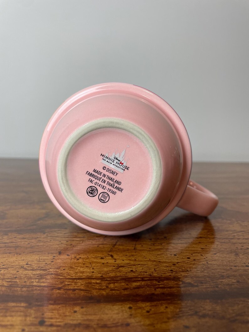 Disney Minnie Mouse The Main Attraction Mug | It's A Small World | 14oz Coffee Mug | Disney Collectible | Rare Find | Limited Release | Gift Bild 9