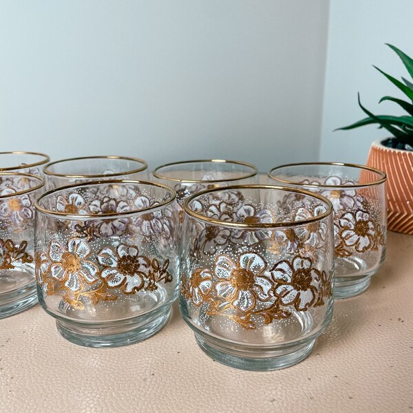 Mid-Century Dominion Stamped Gold Floral Glasses Set, Unique Mother's Day Gift | Vintage Drinkware | Tumbler & Juice Glasses | Glassware Set