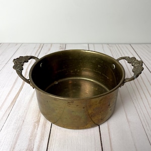 Récipient à anses floral en laiton vintage | Marmite en laiton antique avec poignée décorative | Marmite décorative | Idée cadeau | Découverte rare