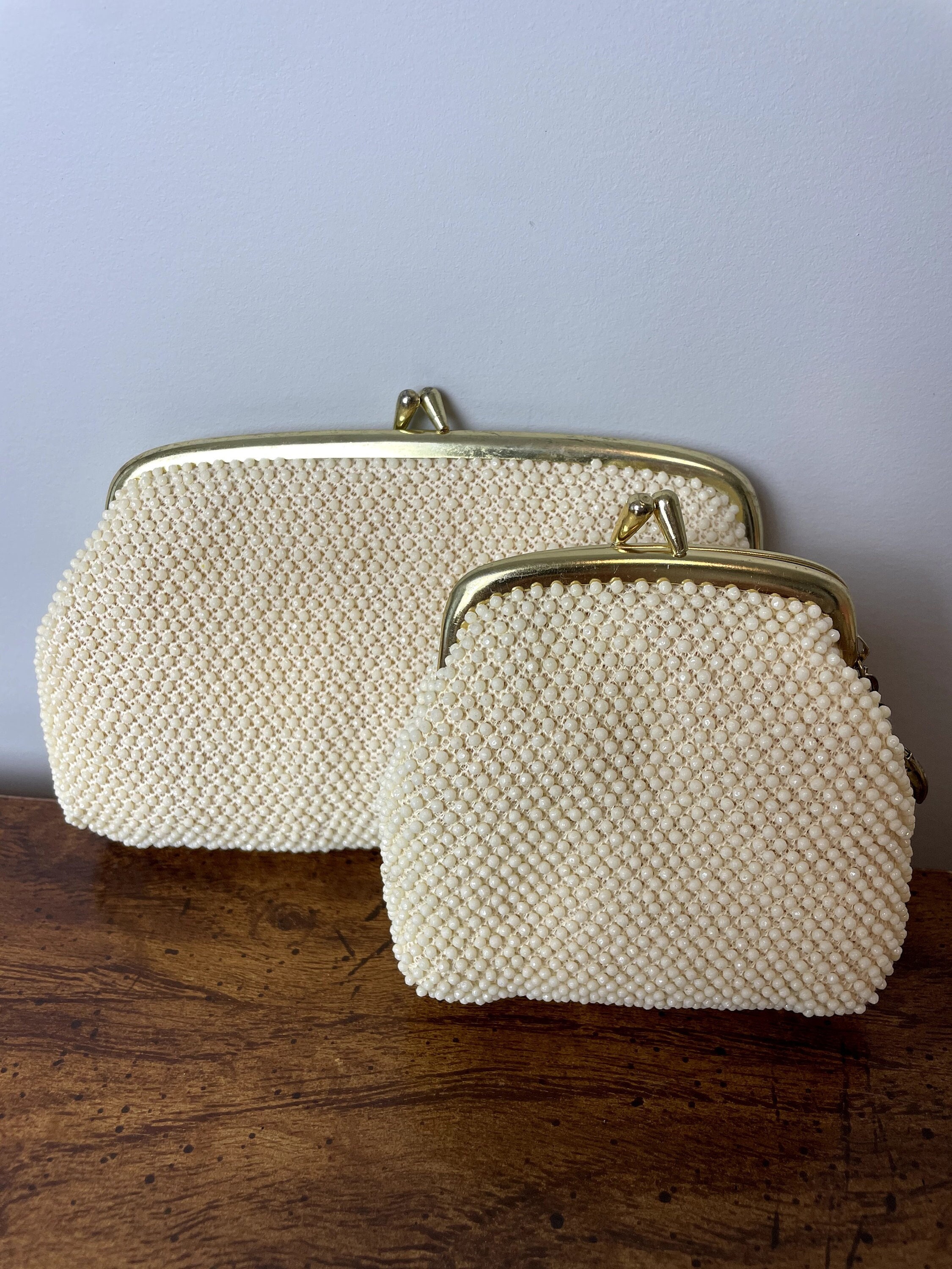 Lumured ヴィンテージ　50 ‘s 古くて素敵なビーズバッグ　アイボリー 50s Vintage Lumured Corde Bead White Flowers REVERSIBLE