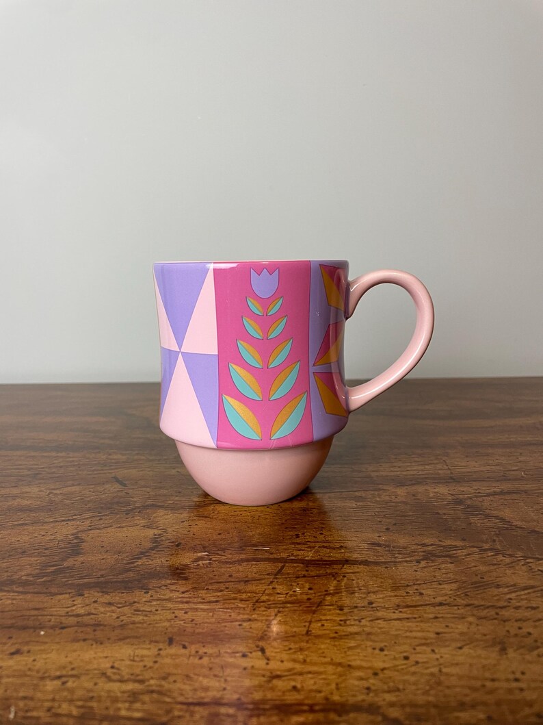 Disney Minnie Mouse The Main Attraction Mug | It's A Small World | 14oz Coffee Mug | Disney Collectible | Rare Find | Limited Release | Gift Bild 3