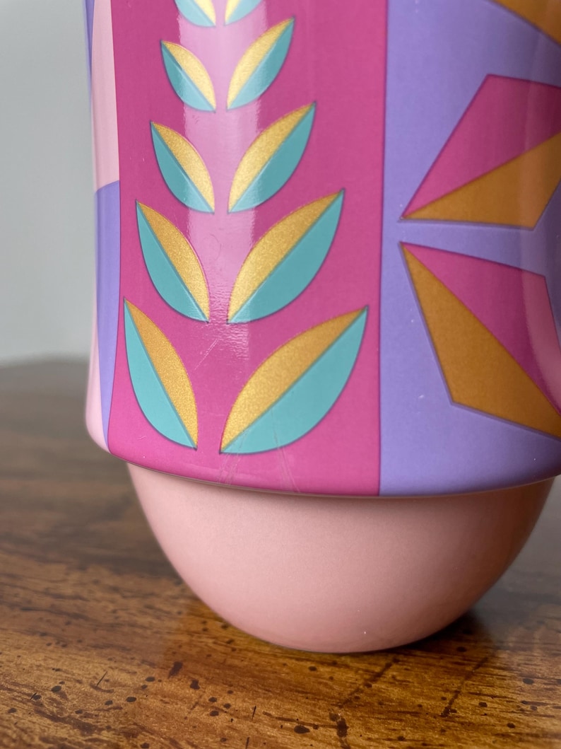 Disney Minnie Mouse The Main Attraction Mug | It's A Small World | 14oz Coffee Mug | Disney Collectible | Rare Find | Limited Release | Gift Bild 7