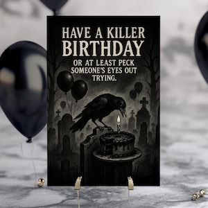 Ordem hierárquica do cemitério – Cartão de aniversário do Corvo Negro, Humor de paródia gótica, Piada do pássaro assassino, Vibes de cemitério