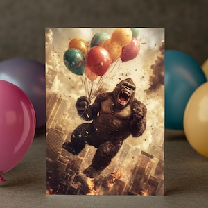 O Salto Alegre de Kong: Cartão de Aniversário Gótico - King Kong em Paisagem Urbana, Flutuando com Balões
