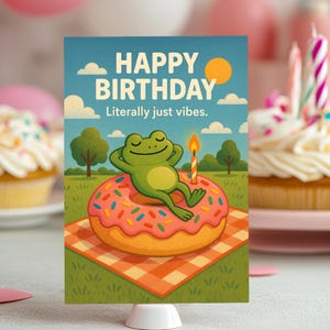 Donut Disturb – Parodia di biglietti di auguri di compleanno rilassati, rana rilassata, atmosfera da picnic, biglietto con animali divertenti