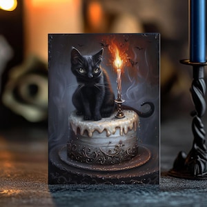 Moustaches gothiques - carte d'anniversaire chaton sur un gâteau, humour noir, thème chat gothique, voeux d'anniversaire unique, célébration mystérieuse