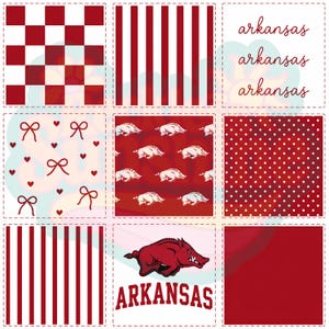 Könnte beinhalten: Ein Raster aus neun quadratischen Mustern in Rot und Weiß. Die Designs umfassen Karos, vertikale Streifen, das Wort arkansas in Schreibschrift, Schleifen und Herzen, ein wiederkehrendes Wildschwein-Maskottchen, Punkte und ein großes Wildschwein mit ARKANSAS-Text.