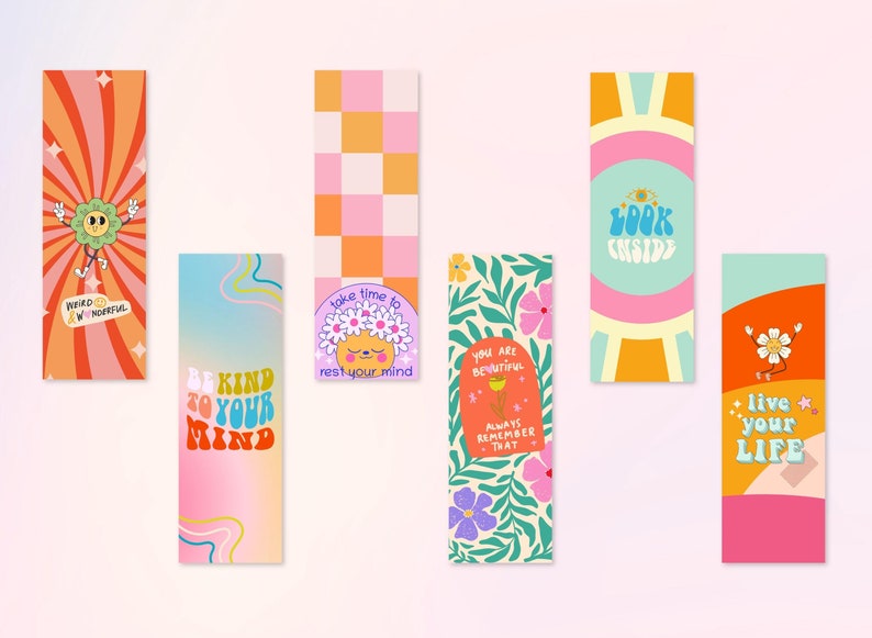 Puede incluir: Seis marcap&aacute;ginas coloridos con mensajes positivos y dise&ntilde;os de inspiraci&oacute;n retro. Los marcap&aacute;ginas presentan ilustraciones de flores, un sol sonriente y l&iacute;neas onduladas. El texto en los marcap&aacute;ginas incluye "Weird and Wonderful", "Be Kind to Your Mind", "Take Time to Rest Your Mind", "You Are Beautiful Always Remember That", "Look Inside", y "Live Your Life".