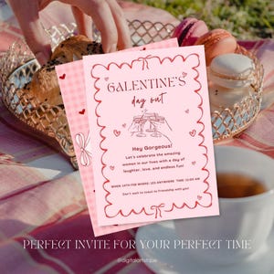 Puede incluir: Una invitaci&oacute;n a una fiesta de Galentine's Day rosa y roja con una ilustraci&oacute;n dibujada a mano de tres copas de champ&aacute;n y el texto "Galentine's Day Out". La invitaci&oacute;n incluye el texto "Hey Gorgeous! Let's celebrate the amazing women in our lives with a day of laughter, love, and endless fun!" y los detalles "WHEN: 14th FEB WHERE: 123 ANYWHERE TIME: 11:00 AM Can't wait to toast to friendship with you!"
