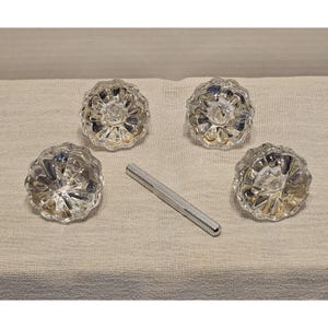 Vintage Clear Glass Starburst Door Knobs  Set Of 4 1990s