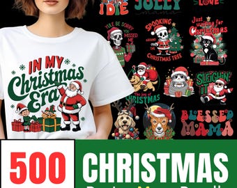 Puede incluir: Una camiseta blanca con un diseño navideño, con Santa Claus y el texto "In My Christmas Era". La imagen también muestra varios elementos de diseño navideños y el texto "500 Christmas Design Mega Bundle."