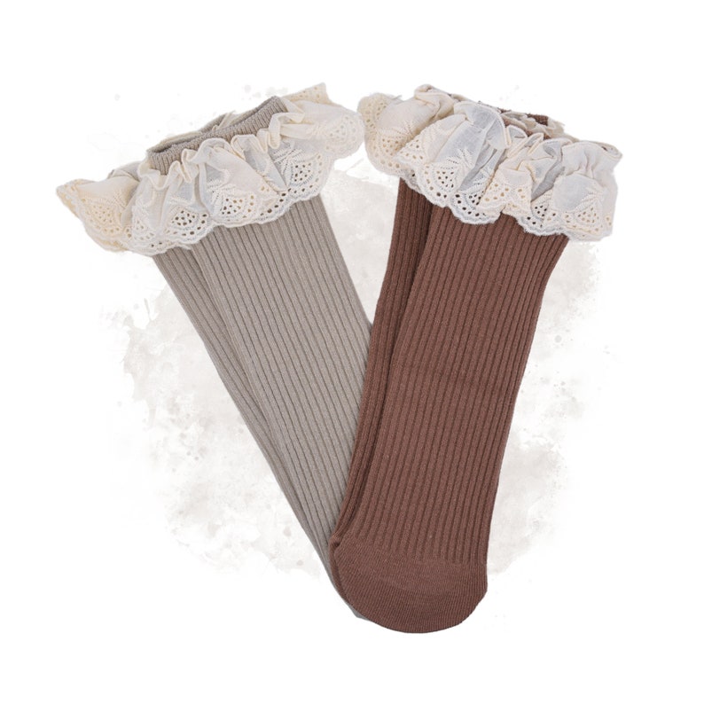 Ribbed socks with lace for baby and toddler, ruffle socks, knee-length stockings for girls made of cotton in vintage style Braun + Beige