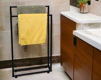 Porte-serviettes sur pied, Design de salle de bain minimaliste, Sèche-serviettes, Décoration esthétique pour salle de bain, Cadeau de pendaison de crémaillère