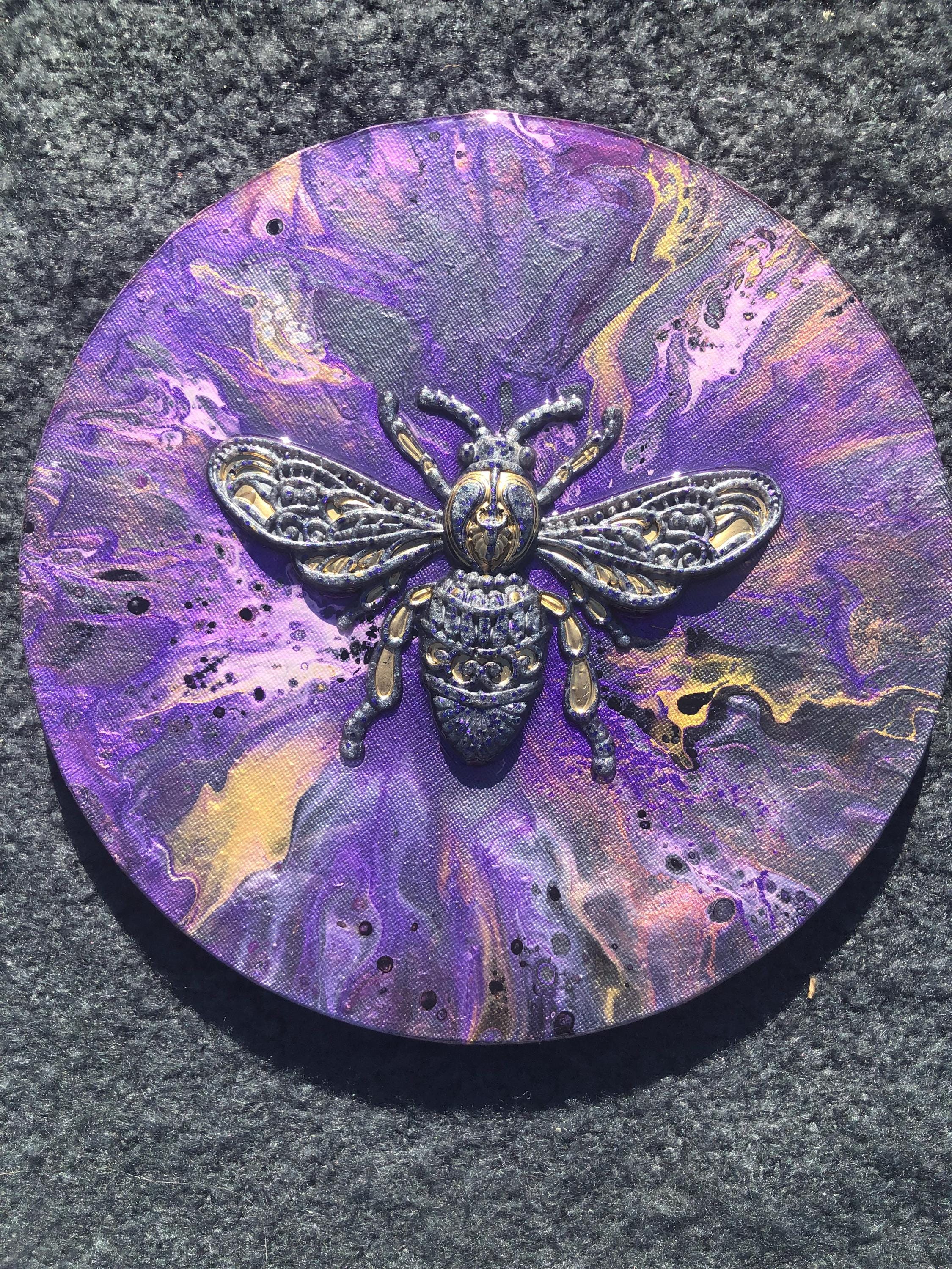 Fluid Art And Resin Painting/Wall Art, Purple/Gold/Black/Gray Circle Dutch Pour/Fluid Art Painting With Gray/Gold/Purple Decorative Insect