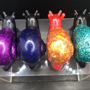 Cute Unique Mini Snail Figurines, Mini Glitter Filled Snail Shells ...