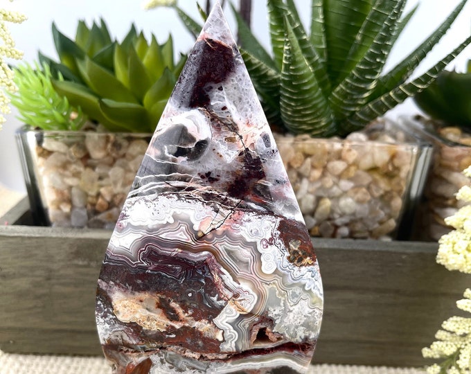Mexican Crazy Lace Agate Teardrop Flame