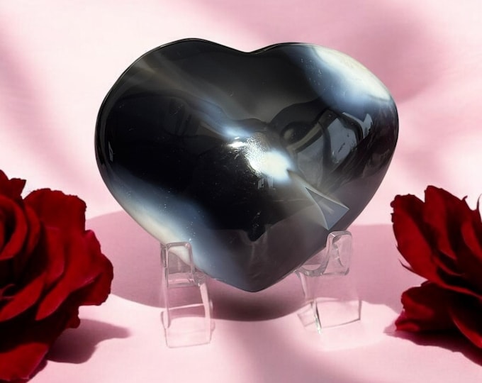 1.2LB Large Orca Agate Heart Carving