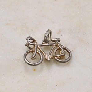 Vintage Sterling Silver Bicycle Charm Pendant (20mm)