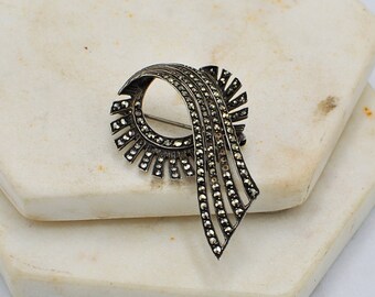 Vintage Marcasite Sterling Silver Swirl and Tail Scarf Pin/Clip Marcasite Brooch 1940's - 1950s