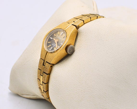 Vintage Loyal Brand Ladies Watch - 17 Jewels Inabloc Swiss