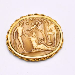 Oval Roman Style Vintage Brooch with &#39;Made In England&#39; To Reverse - Vintage Resin Cameo