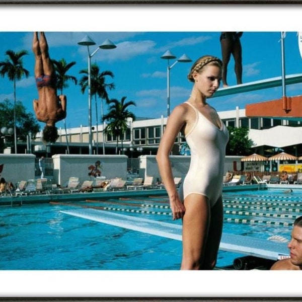 Helmut Newton, « Colour Pool », impression carré, 50 x 70 cm