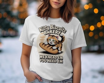 Maglietta Kitty Biscuits Bakery, Noi li impastiamo, tu ne hai bisogno, Simpatica maglietta per amanti dei gatti, Divertente maglietta con gattini e pane, Regalo per la mamma di animali domestici e fornaia