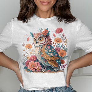 Bunte Blumen Eule Kunst TShirt Schöne Natur inspiriert Design Einzigartige Tier Grafik Coole Mode Statement T Shirt Geschenk