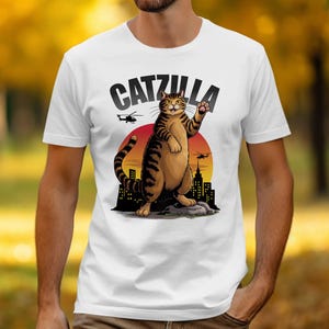 Catzilla Graphic T-Shirt, Funny Cat Lover Tee, Vintage Catzilla T-Shirt, Catzilla Tee for Men and Women, Giant Cat Urban T-Shirt