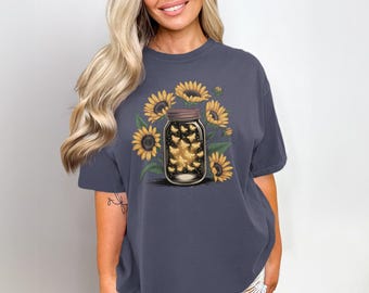 Camiseta con estampado de girasoles y frasco de luciérnagas, estilo cottagecore, caprichosa, regalo de verano, camiseta de luciérnaga, amante de la naturaleza, rústica.