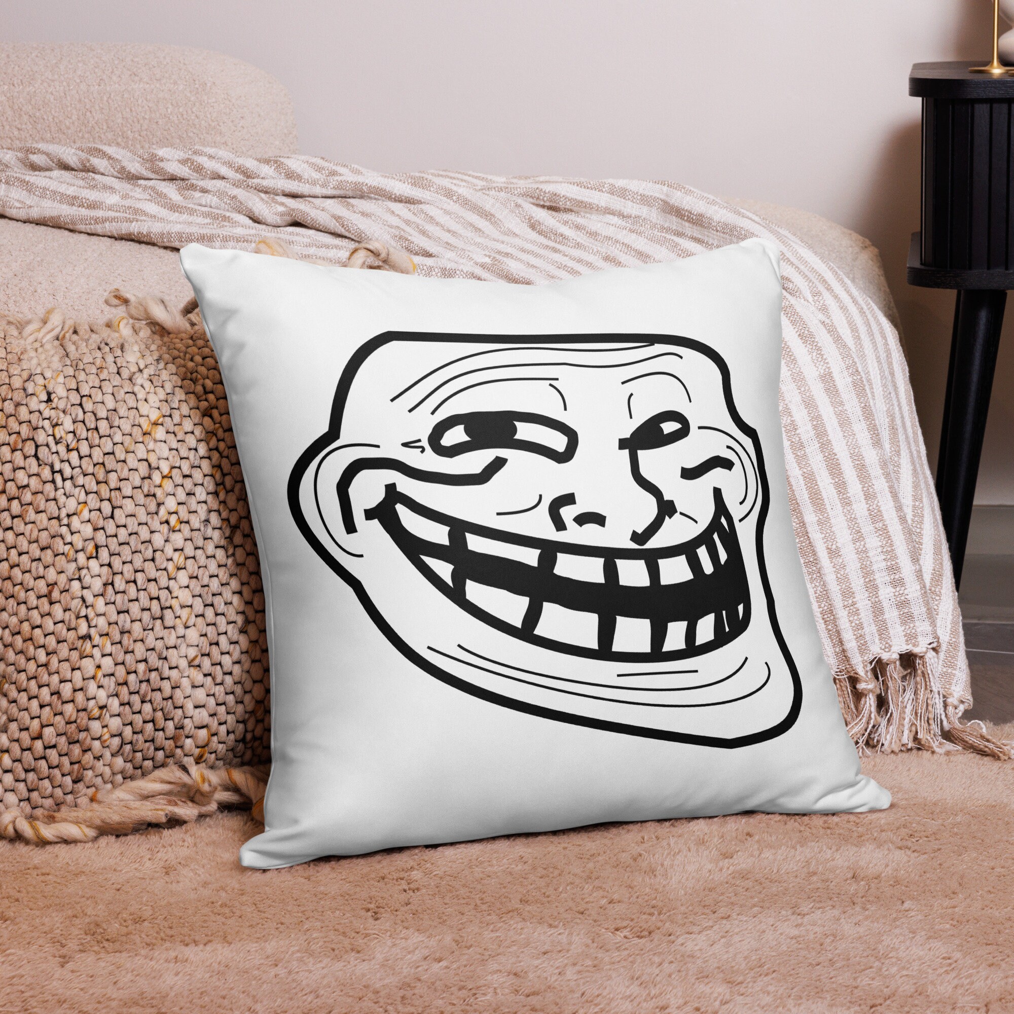  Troll Face Meme Funny Dank Meme Troll Face Throw Pillow : Home  & Kitchen